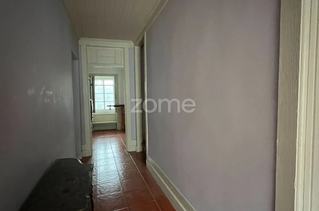 Moradia T4 para Venda em Forno Telheiro Foto 4