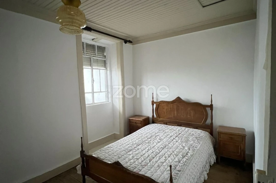 Moradia T4 para Venda em Forno Telheiro Foto 26