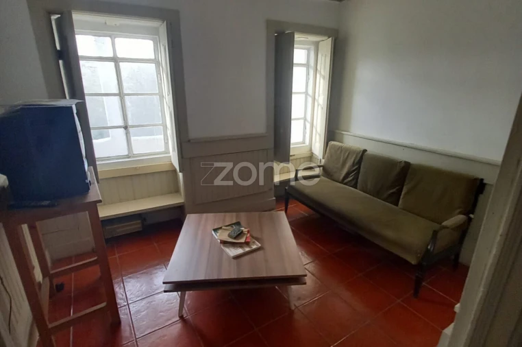 Moradia T4 para Venda em Forno Telheiro Foto 19