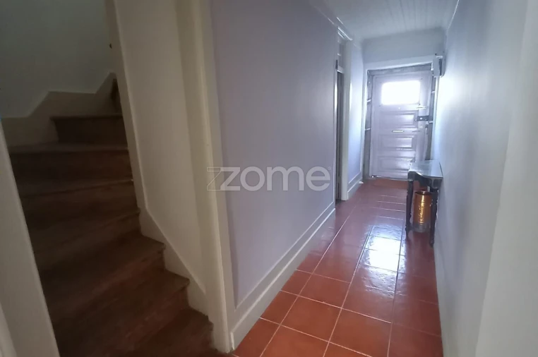 Moradia T4 para Venda em Forno Telheiro Foto 20