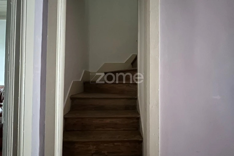 Moradia T4 para Venda em Forno Telheiro Foto 28