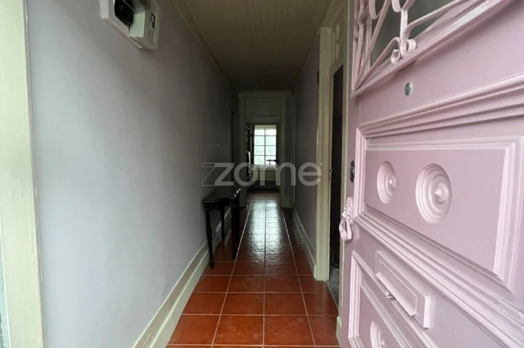 Moradia T4 para Venda em Forno Telheiro Foto 3