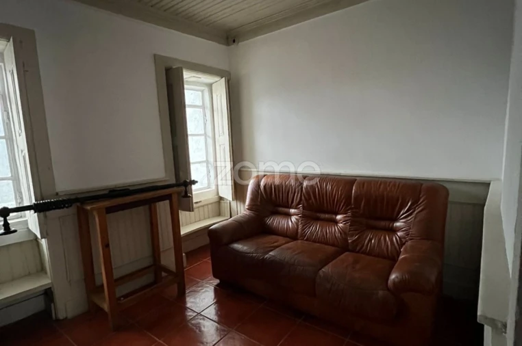 Moradia T4 para Venda em Forno Telheiro Foto 6