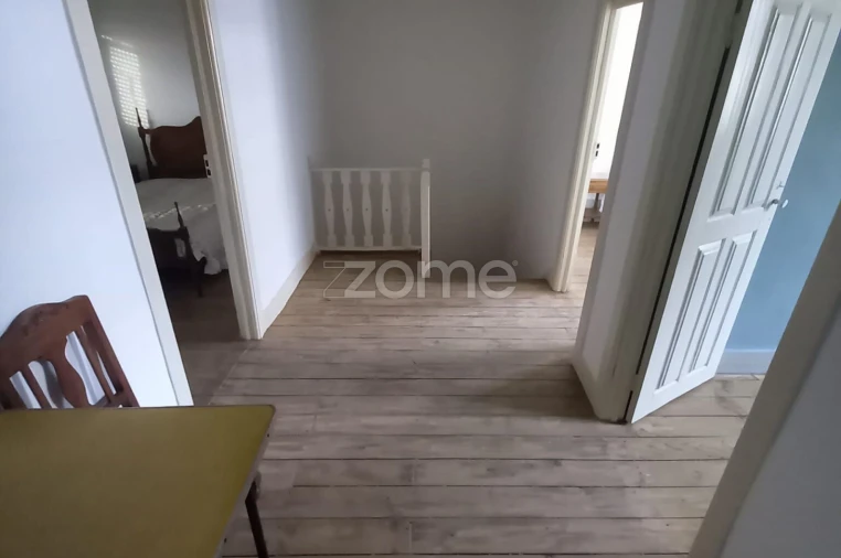 Moradia T4 para Venda em Forno Telheiro Foto 23