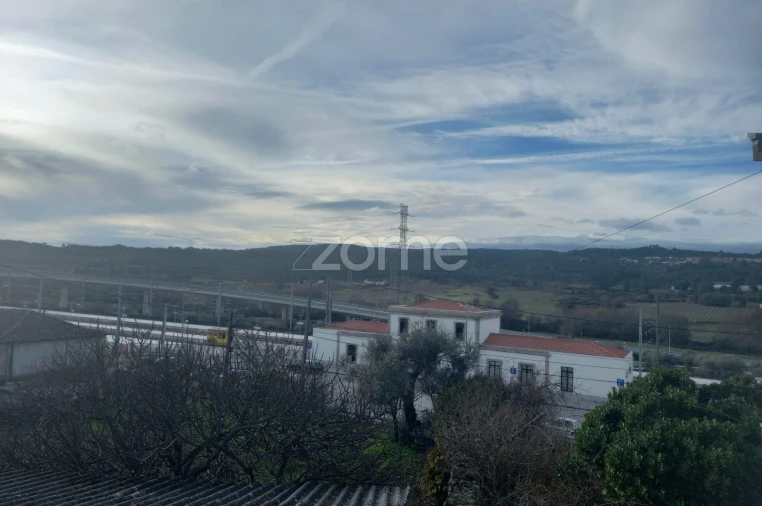 Moradia T4 para Venda em Forno Telheiro Foto 42