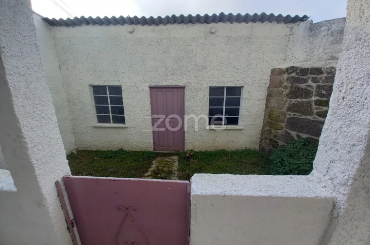 Moradia T4 para Venda em Forno Telheiro Foto 51