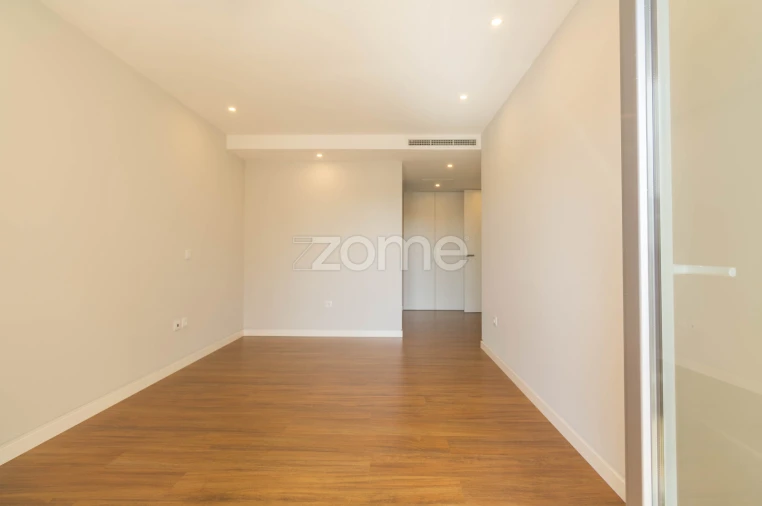Apartamento T2 para Arrendamento em Carcavelos e Parede Foto 18