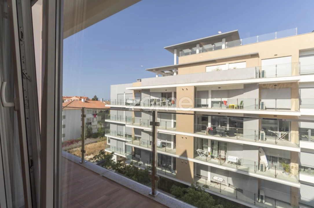 Apartamento T2 para Arrendamento em Carcavelos e Parede Foto 1