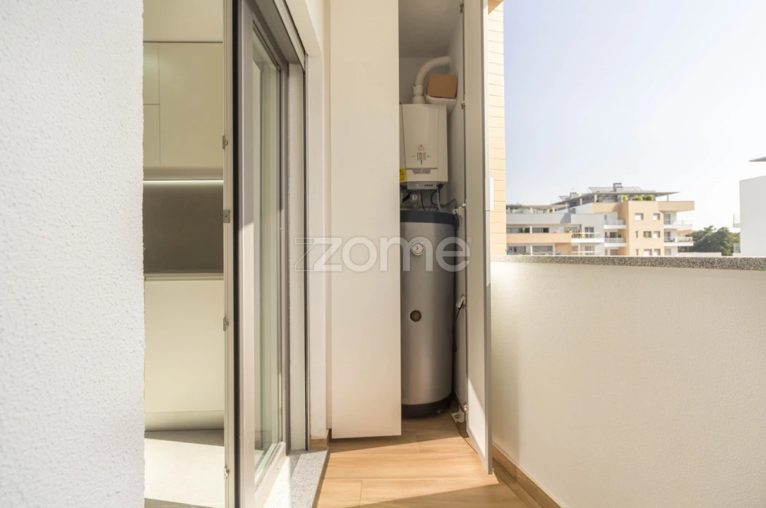 Apartamento T2 para Arrendamento em Carcavelos e Parede Foto 10