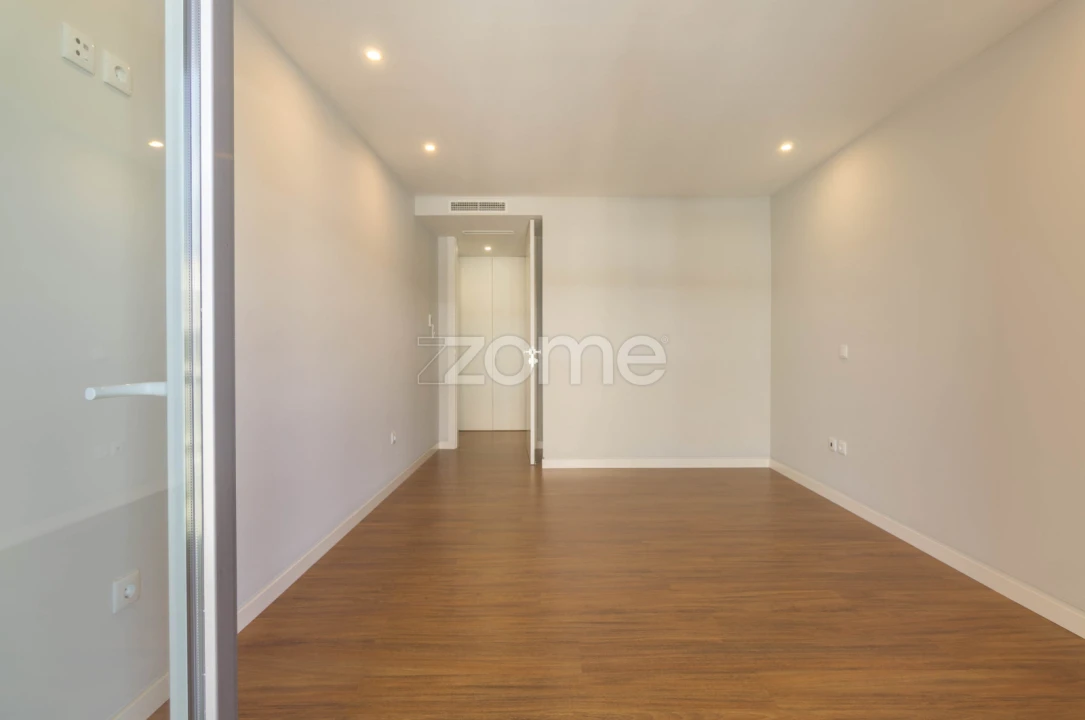 Apartamento T2 para Arrendamento em Carcavelos e Parede Foto 12