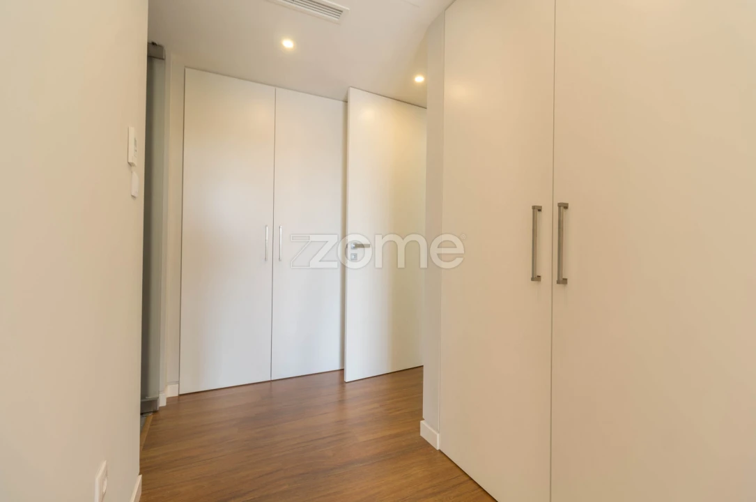 Apartamento T2 para Arrendamento em Carcavelos e Parede Foto 21