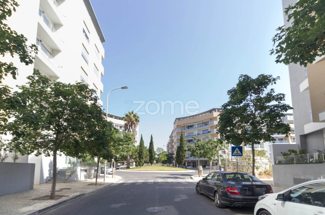 Apartamento T2 para Arrendamento em Carcavelos e Parede Foto 23