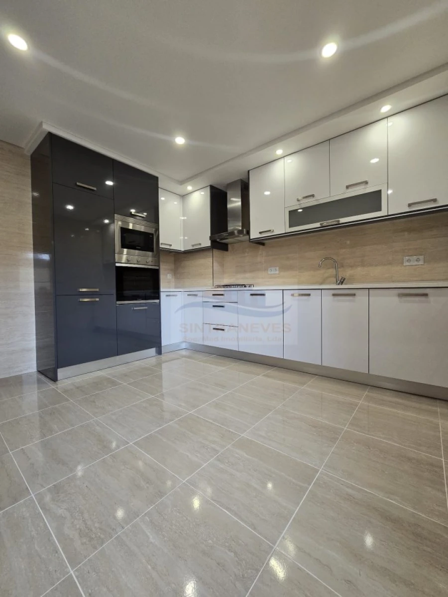 Apartamento T3 para Venda em Mina de Água Foto 9