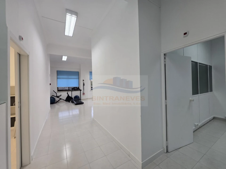 Negócio para Arrendamento em Mina de Água Foto 4