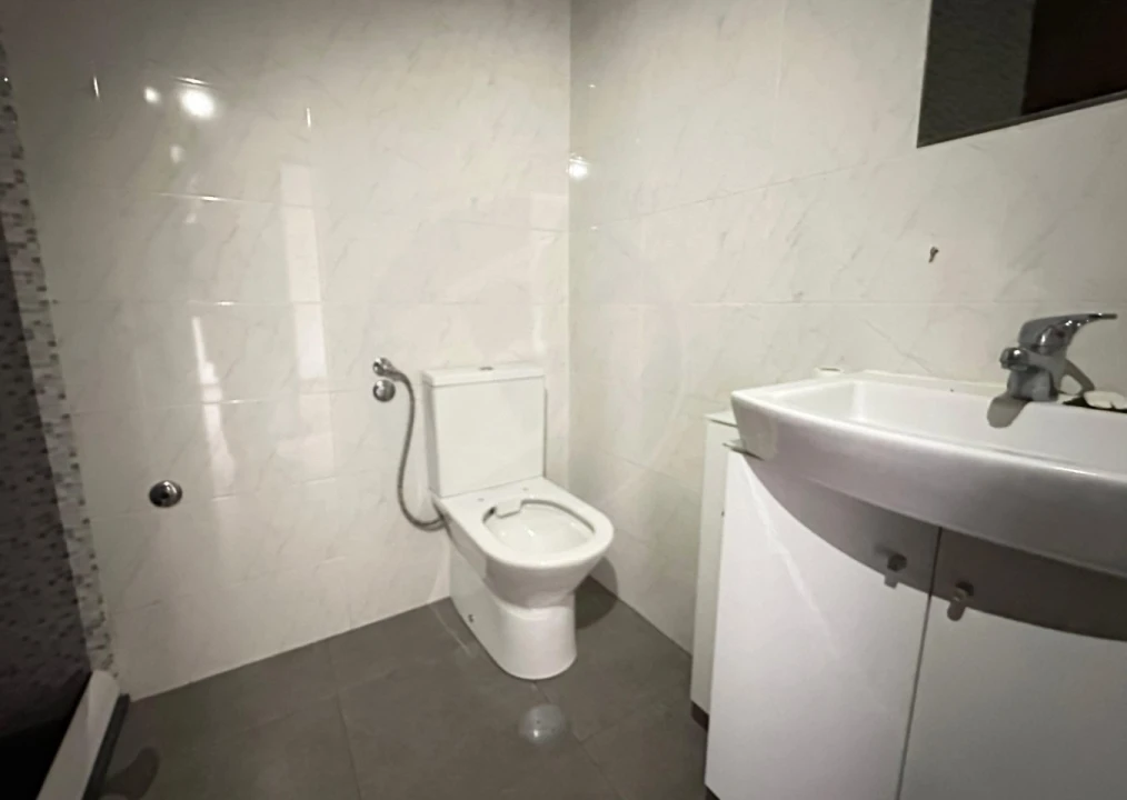 Prédio para Venda em Aver-O-Mar, Amorim e Terroso Foto 7