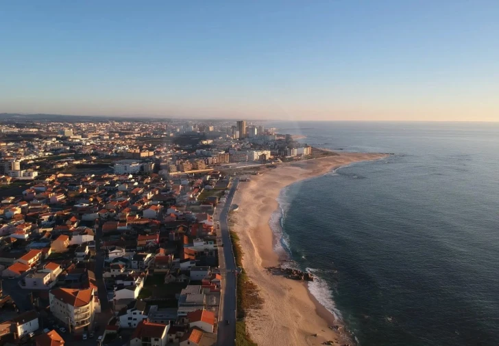 Prédio para Venda em Aver-O-Mar, Amorim e Terroso Foto 22
