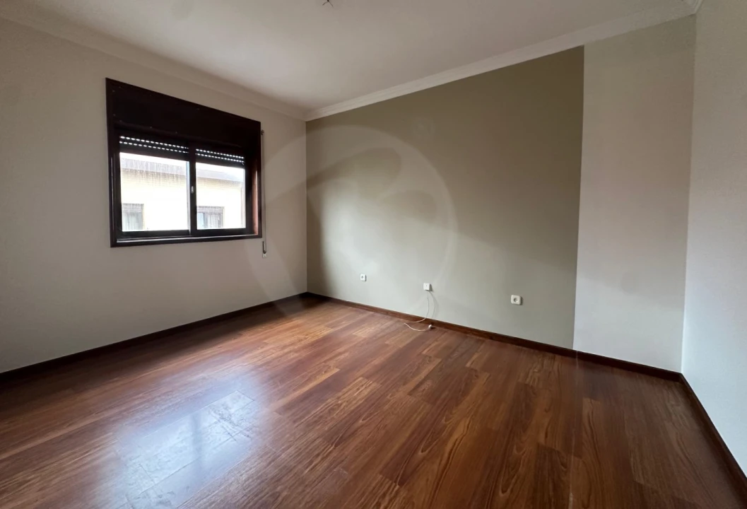 Moradia T5 para Venda em Aver-O-Mar, Amorim e Terroso Foto 9