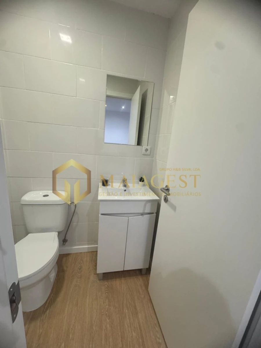 Moradia T3 para Venda em Canelas Foto 9