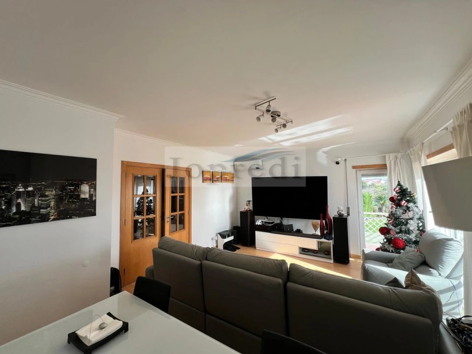 Apartamento T3 para Venda em São Domingos de Rana Foto 2