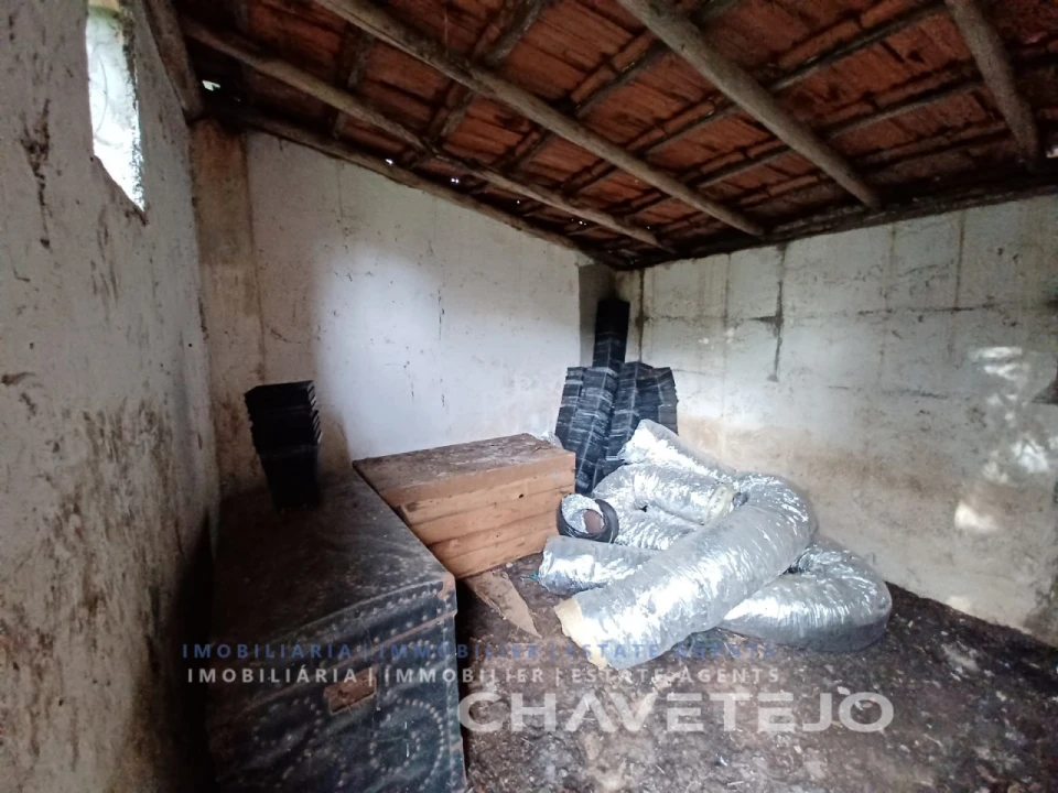 Moradia T3 para Venda em Olalhas Foto 8