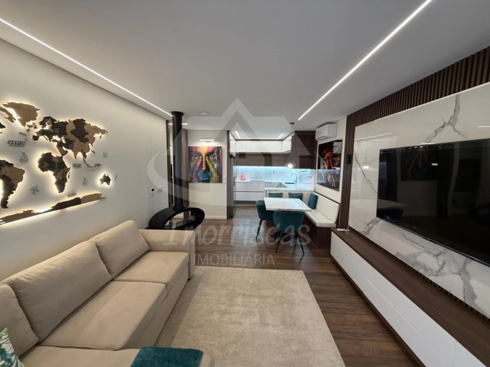 Apartamento T2 para Venda em Póvoa de Santa Iria e Forte da Casa Foto 4