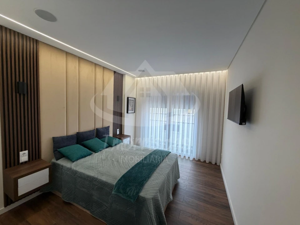 Apartamento T2 para Venda em Póvoa de Santa Iria e Forte da Casa Foto 15