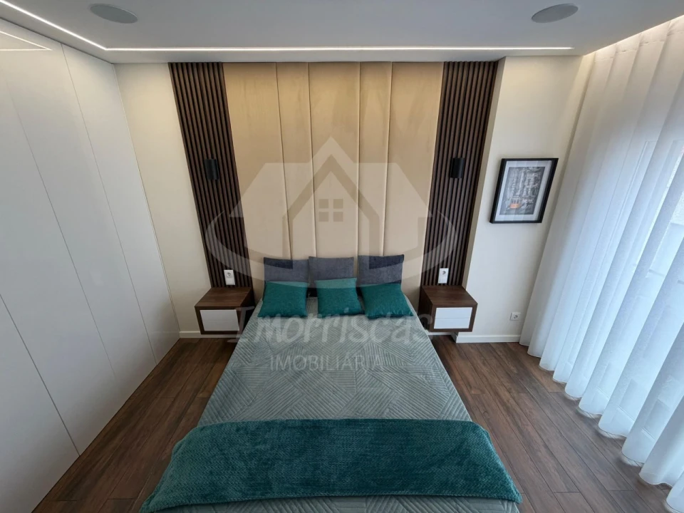 Apartamento T2 para Venda em Póvoa de Santa Iria e Forte da Casa Foto 16