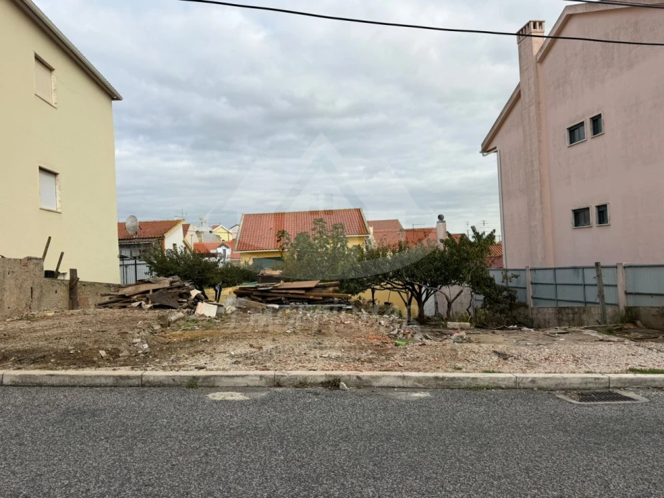 Terreno para Venda em Santa Iria de Azoia, São João da Talha e Bobadela Foto 20