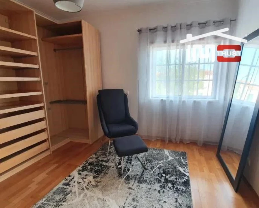 Moradia T4 para Arrendamento em Atalaia e Alto Estanqueiro-Jardia Foto 15