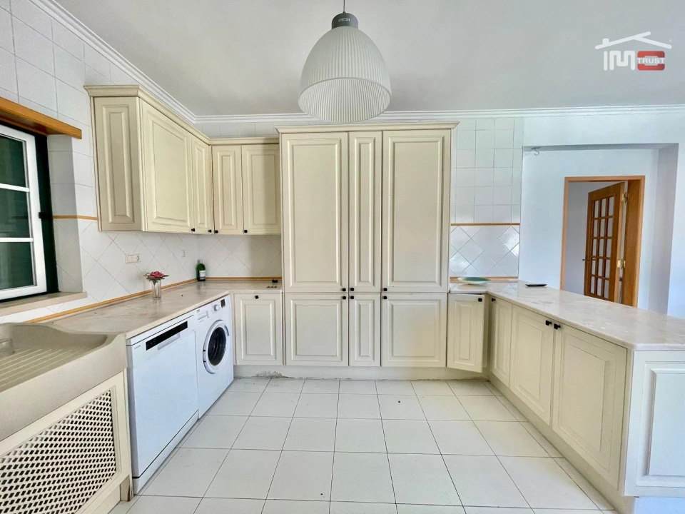 Moradia T4 para Arrendamento em Atalaia e Alto Estanqueiro-Jardia Foto 15