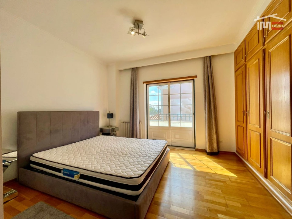 Moradia T4 para Arrendamento em Atalaia e Alto Estanqueiro-Jardia Foto 21