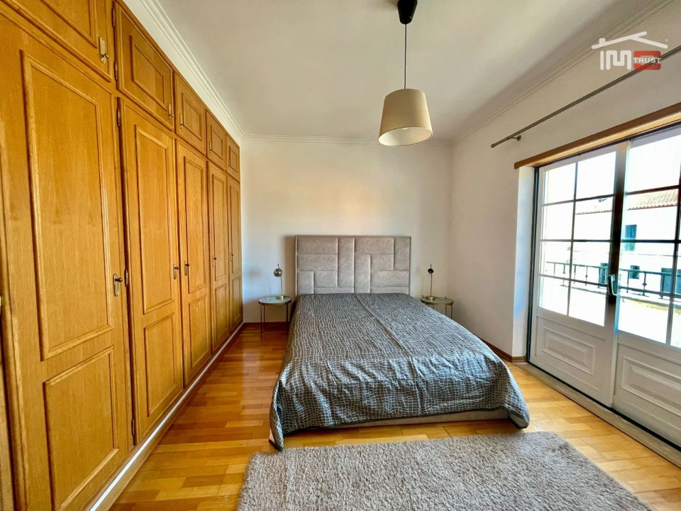 Moradia T4 para Arrendamento em Atalaia e Alto Estanqueiro-Jardia Foto 27