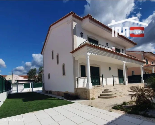 Moradia T4 para Arrendamento em Atalaia e Alto Estanqueiro-Jardia Foto 26