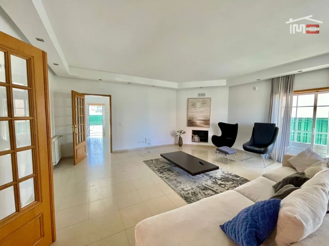 Moradia T4 para Arrendamento em Atalaia e Alto Estanqueiro-Jardia Foto 5