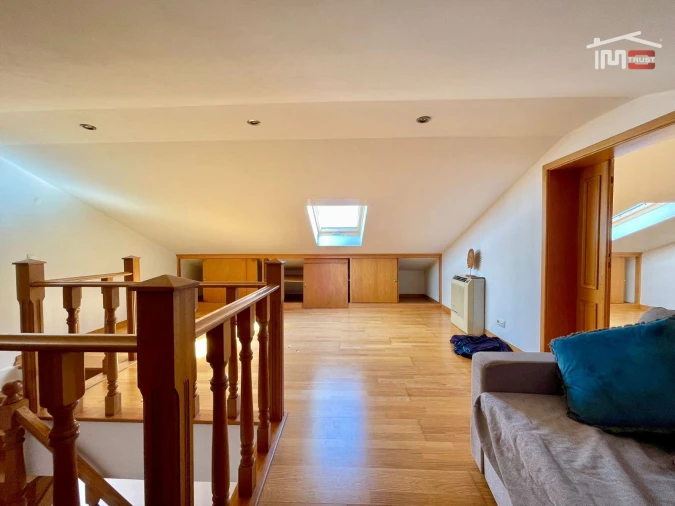 Moradia T4 para Arrendamento em Atalaia e Alto Estanqueiro-Jardia Foto 32