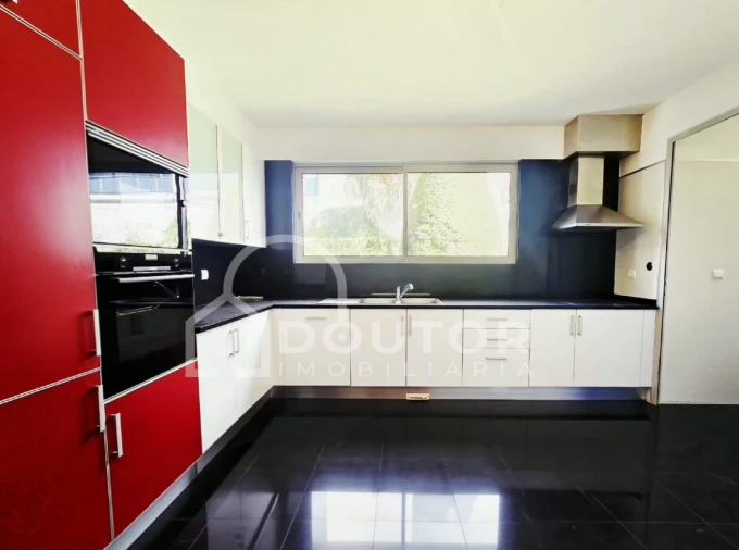 Apartamento T3 para Venda em São Martinho Foto 8