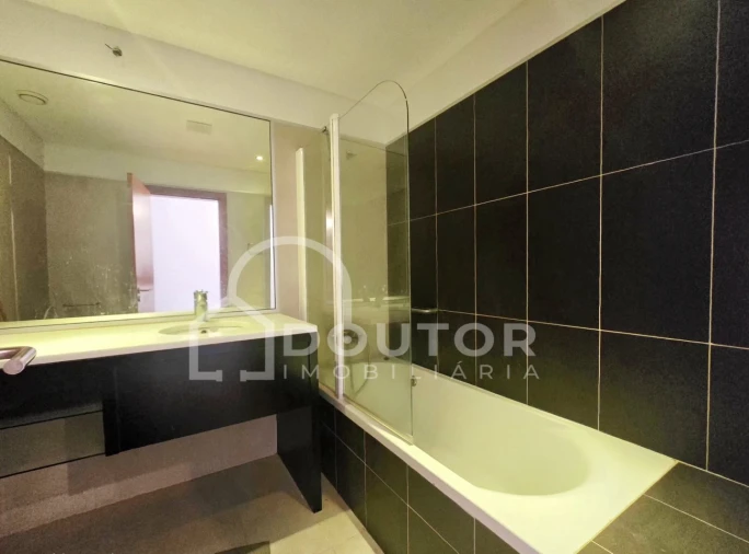 Apartamento T3 para Venda em São Martinho Foto 11