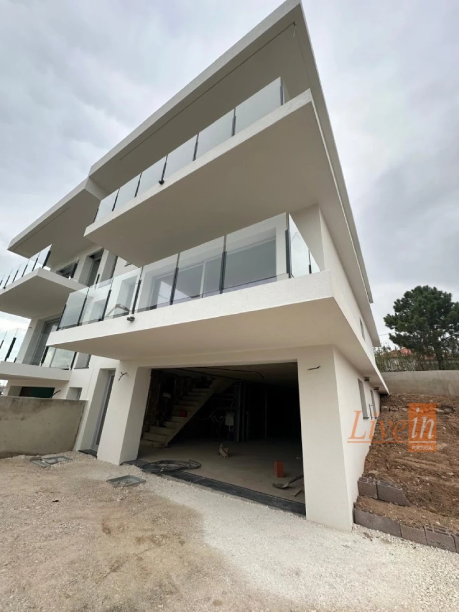 Moradia T3 para Venda em Ericeira Foto 2