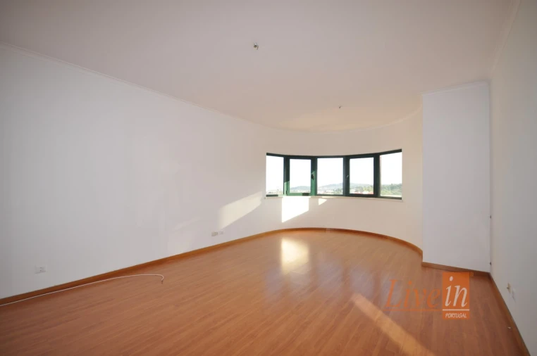 Apartamento T3 para Venda em Alenquer (Santo Estêvão e Triana) Foto 2