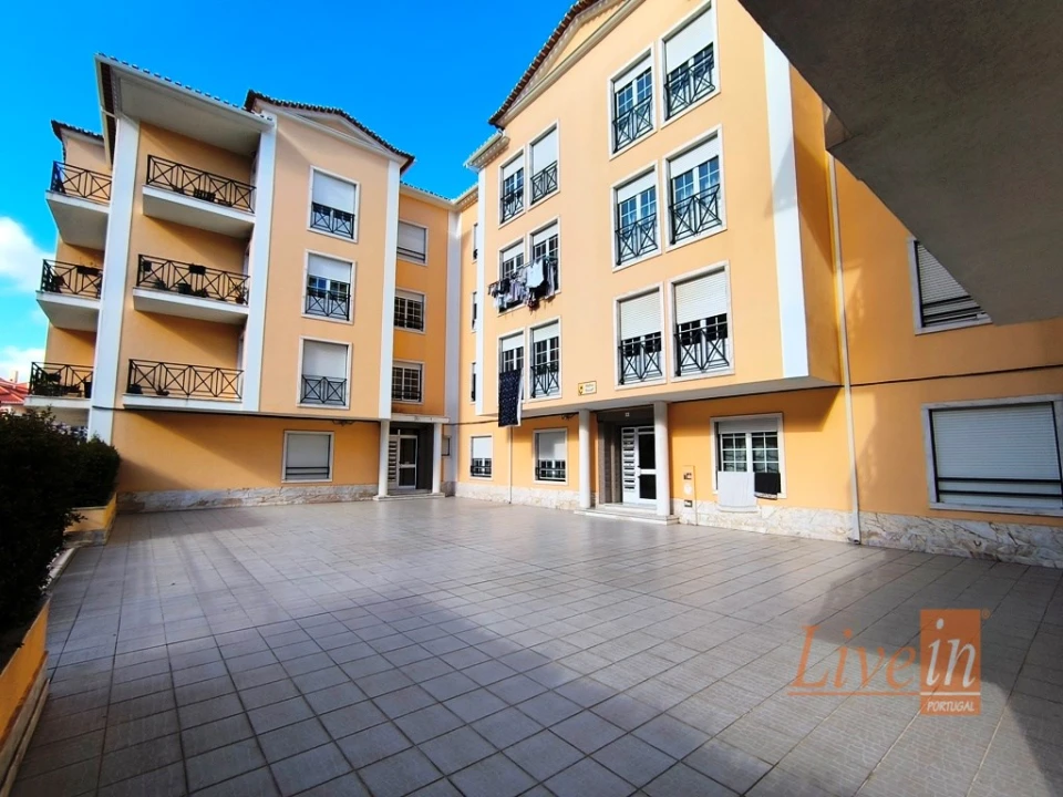 Apartamento T3 para Venda em Malveira e São Miguel de Alcainça Foto 26