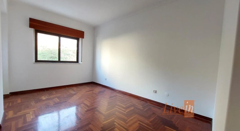 Apartamento T2 para Venda em Queluz e Belas Foto 8
