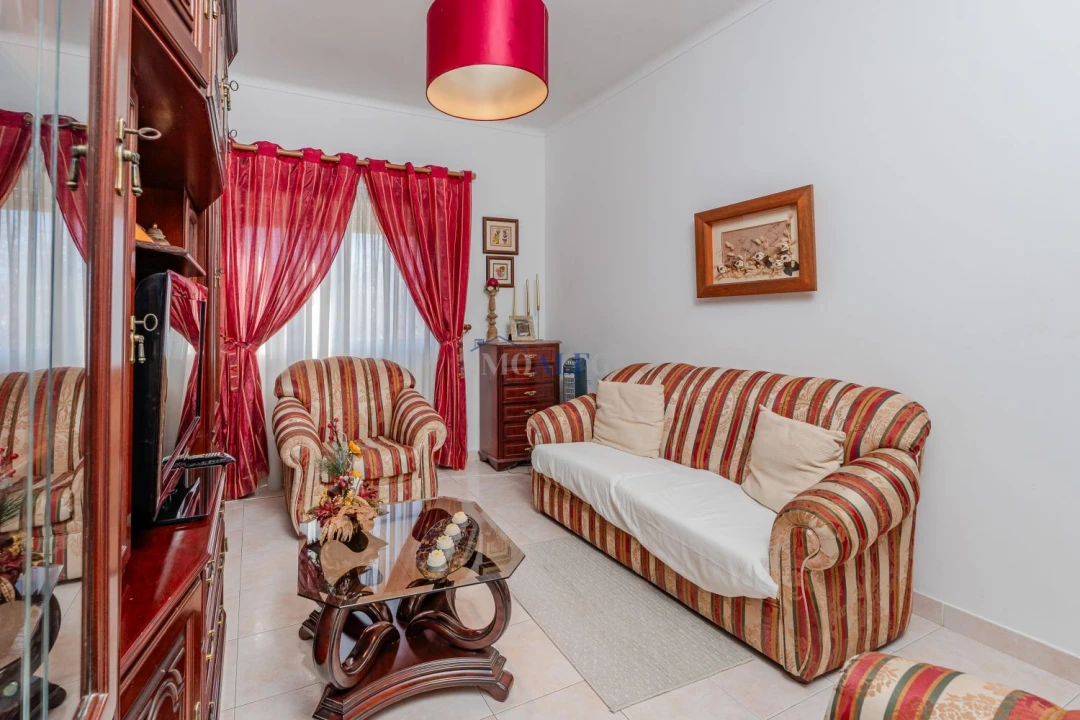 Apartamento T2 para Venda em Barreiro e Lavradio Foto 4