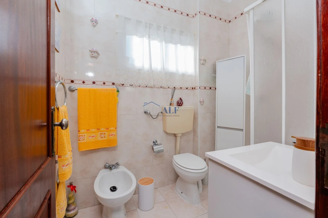 Apartamento T2 para Venda em Barreiro e Lavradio Foto 17