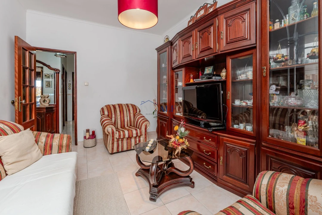 Apartamento T2 para Venda em Barreiro e Lavradio Foto 5