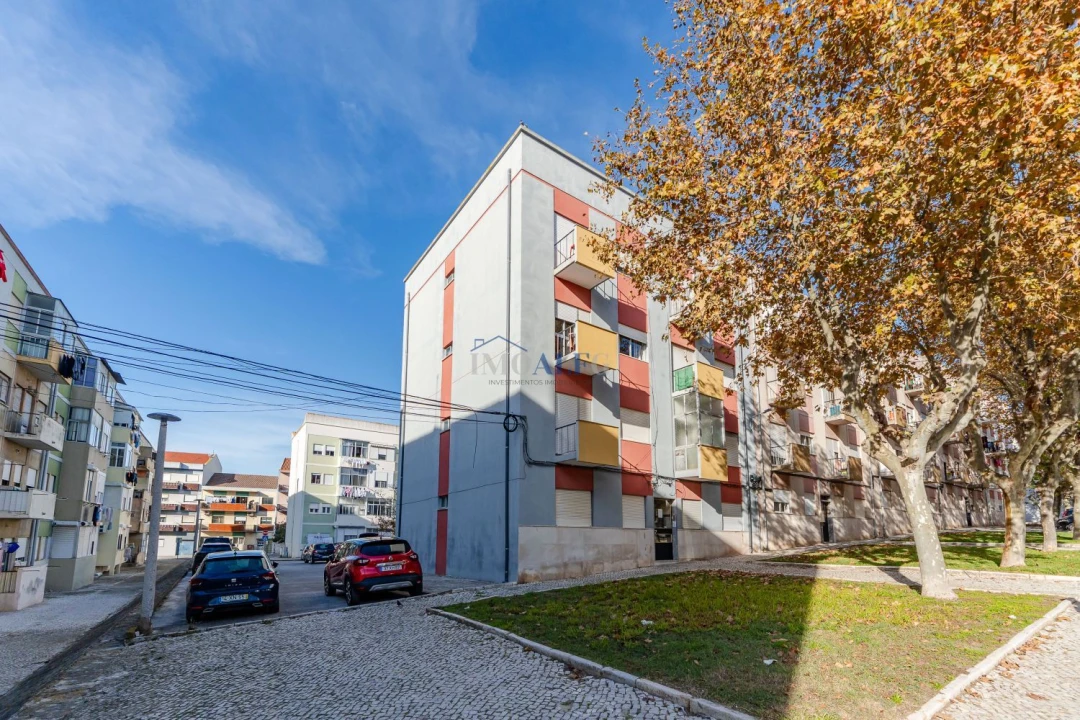 Apartamento T2 para Venda em Barreiro e Lavradio Foto 2