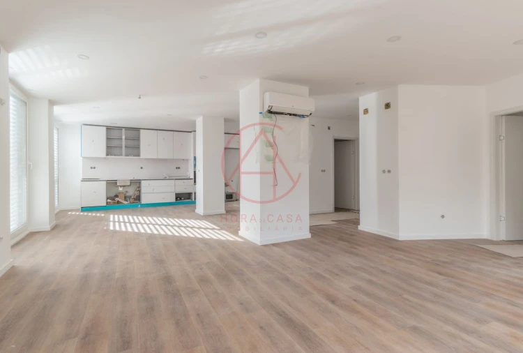 Apartamento T4 para Venda em Alto do Seixalinho, Santo André e Verderena Foto 7