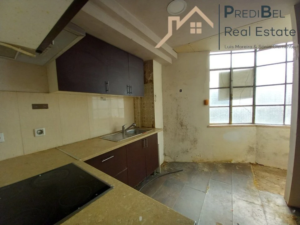 Apartamento T2 para Venda em Póvoa de Santo Adrião e Olival Basto Foto 2