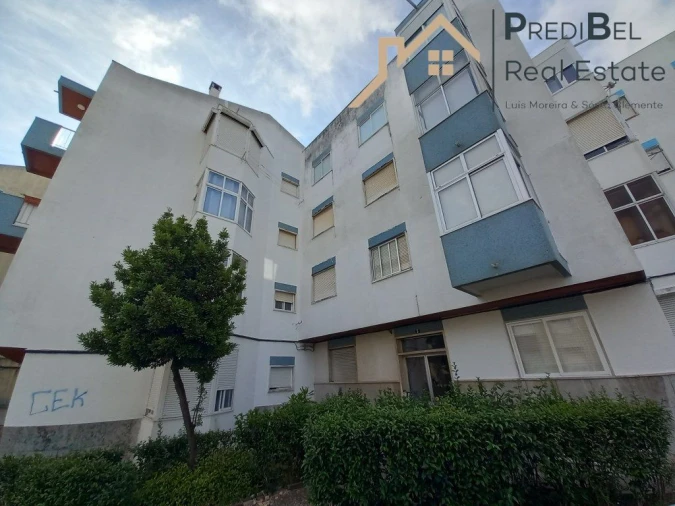 Apartamento T2 para Venda em Póvoa de Santo Adrião e Olival Basto Foto 23