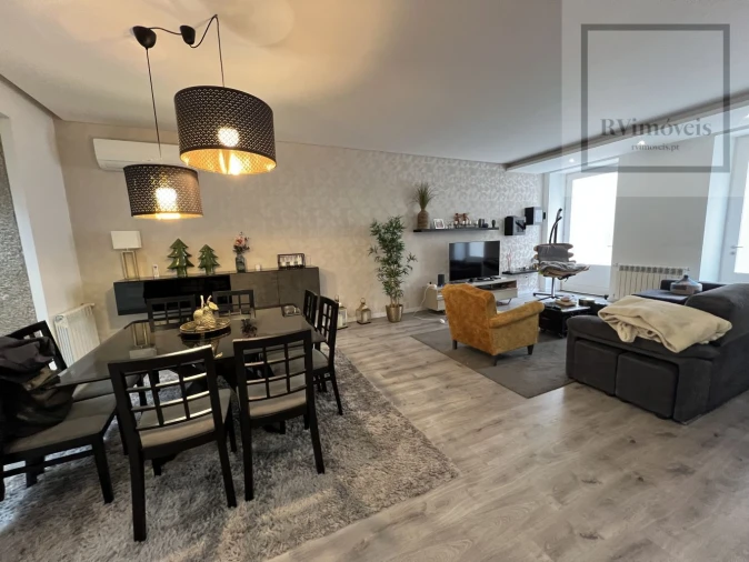 Moradia T4 para Venda em Santa Maria Maior e Monserrate e Meadela Foto 3