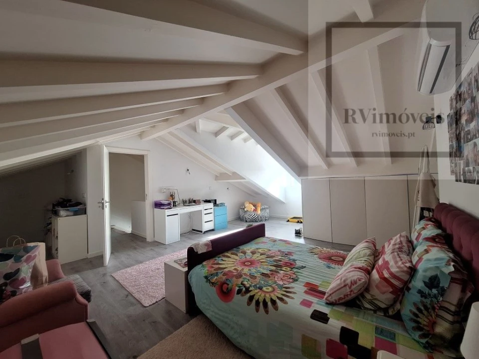 Moradia T4 para Venda em Santa Maria Maior e Monserrate e Meadela Foto 32